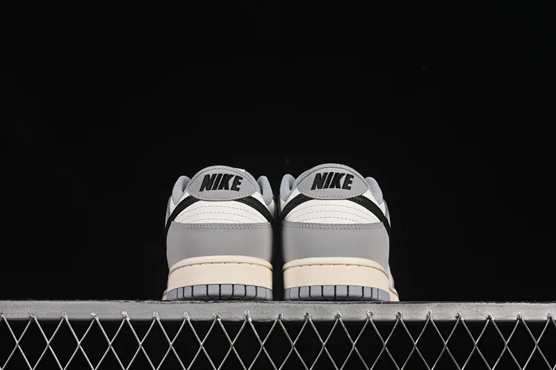 All categories Nk SB Dunk series Nk SB Dunk Low low-top sneakers Nike SB Dunk Low white, black and gray low-top casual sneakers IB3079-101